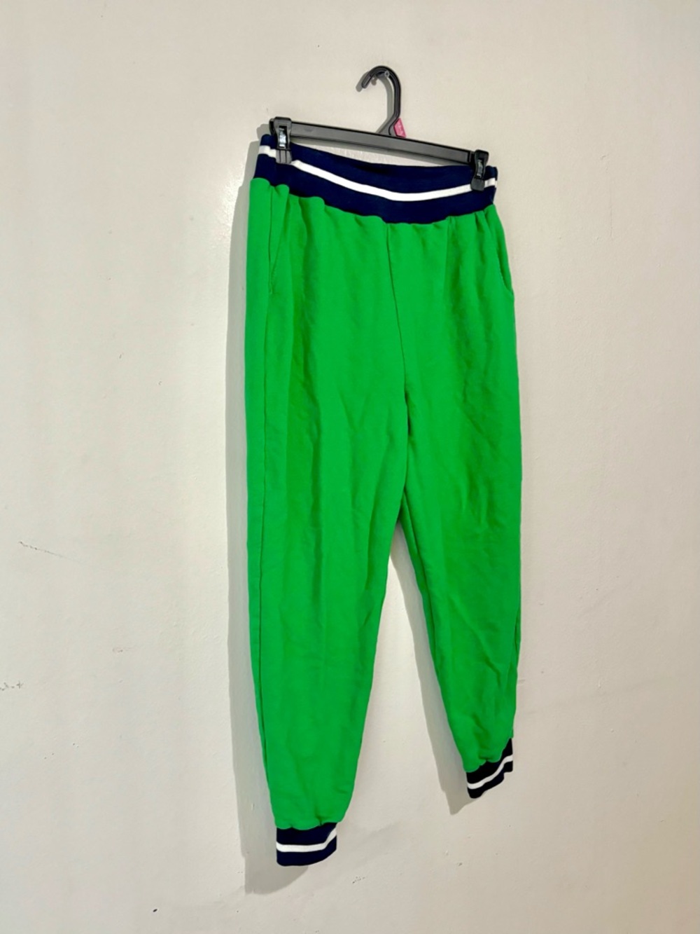 Anthropologie Sundry Trim Joggers
Green Navy Pockets Size XL - Picture 5 of 9